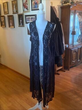 Black lace Lularoe Joy. Size large
